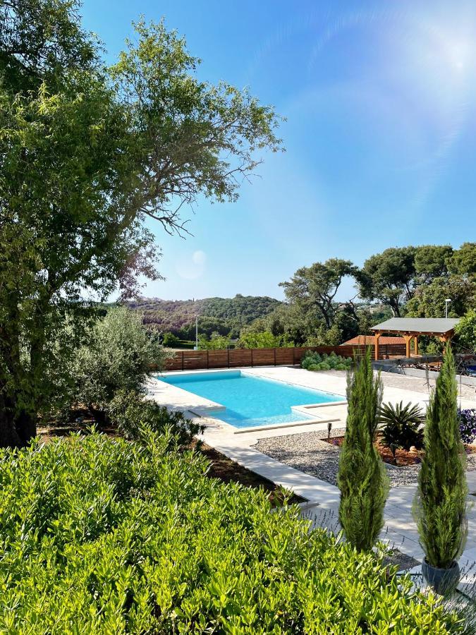 Apartments Borghetto Vinkuran Exterior photo